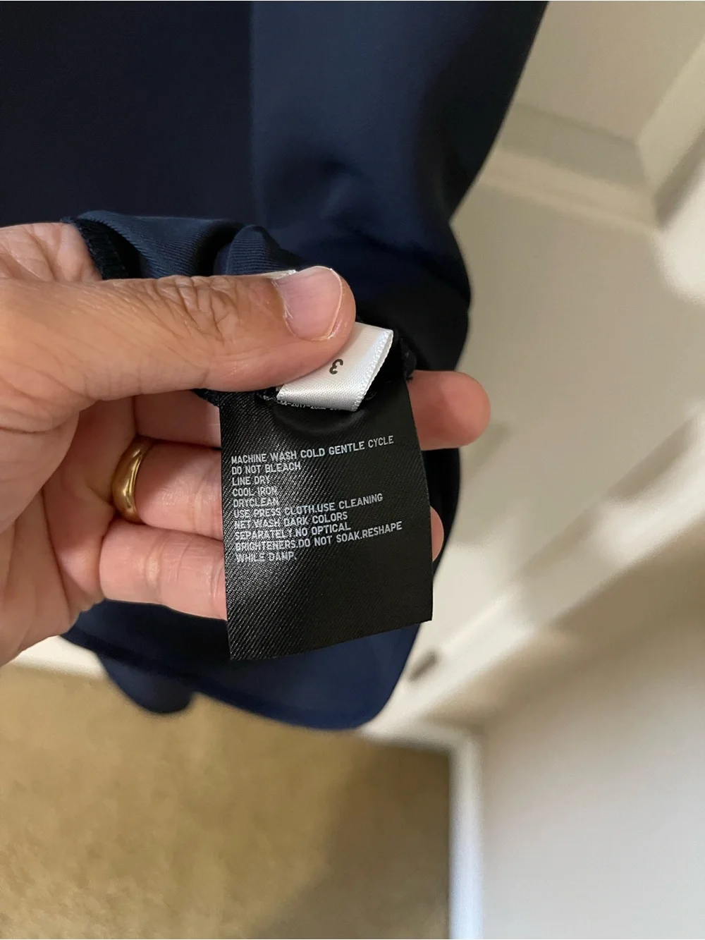 UNIQLO Women’s V-Neck Flutter Sleeve Dress in Navy - Picture 6 of 6